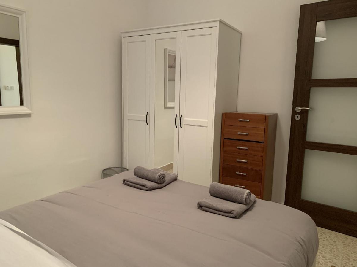 Large Apartment Close To Rocky Beach Mcre1-1 สลีมา ภายนอก รูปภาพ